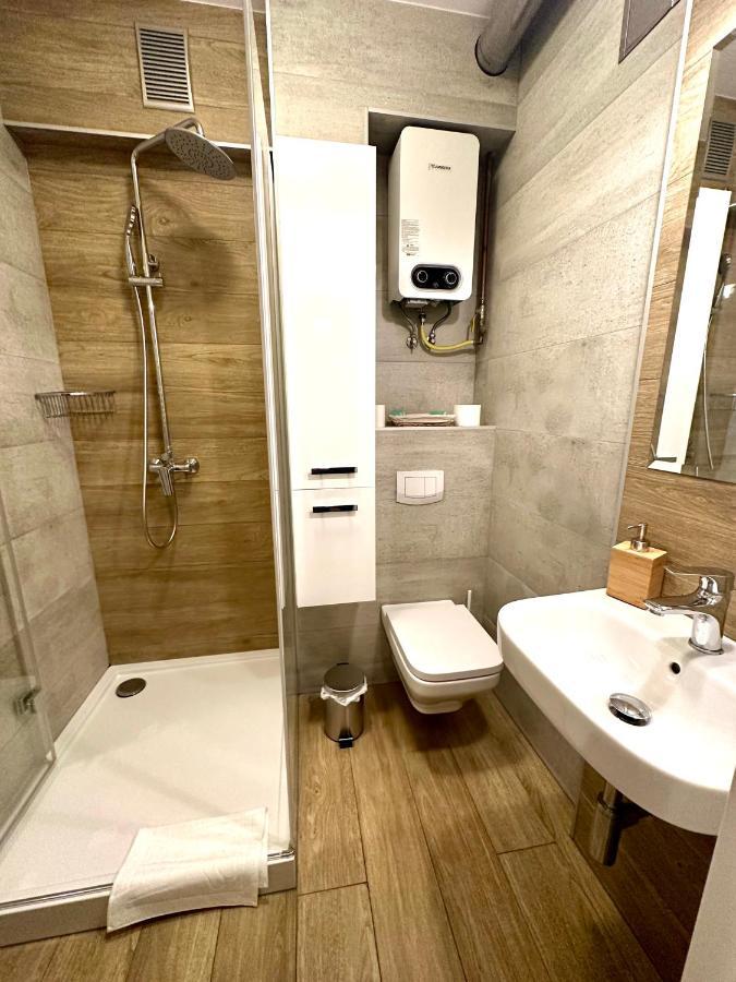 Jazz Apartament Czestochowa Centrum 2-Bedroom Esterno foto