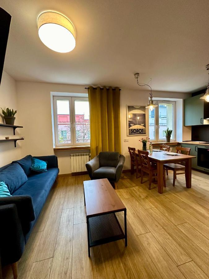 Jazz Apartament Czestochowa Centrum 2-Bedroom Esterno foto